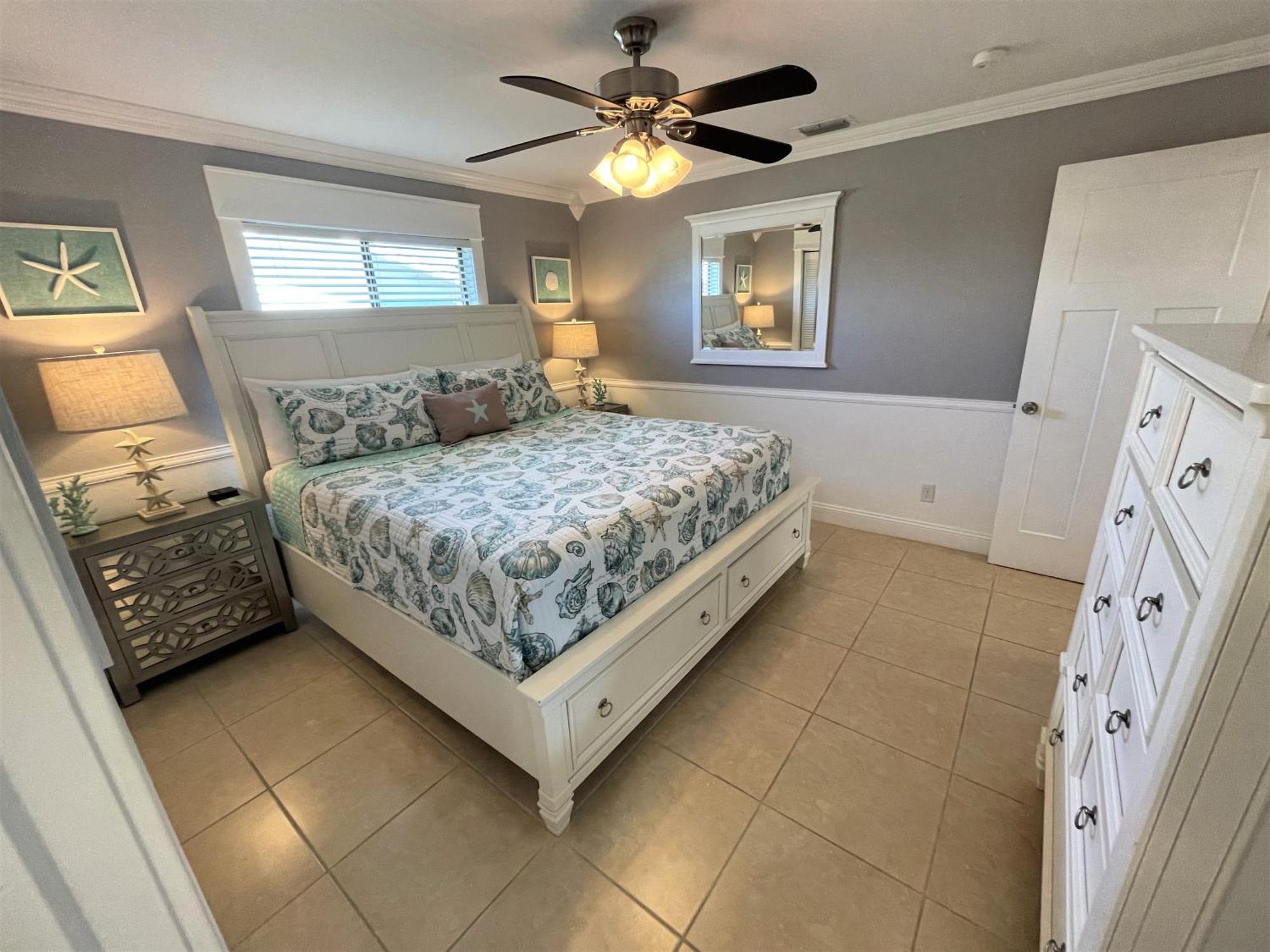 Stylish And Modern 2 Bedroom, 2 Bathroom. The Mermaid Suite. Fort Myers Beach Exterior photo